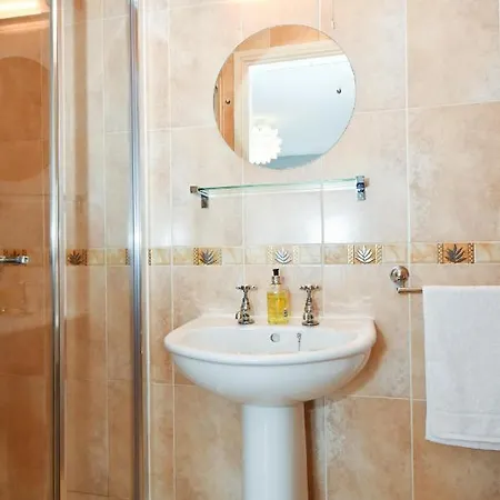The Penthouse, Clifden Boutique Apartment Dom wakacyjny *