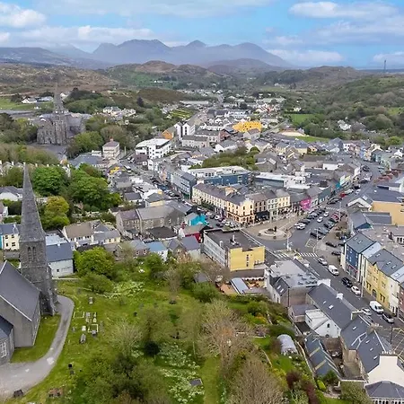Dom wakacyjny The Penthouse, Clifden Boutique Apartment